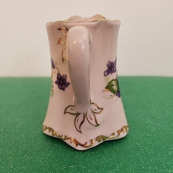 Vtg Leneige Creamer Burbank CA 1934-1955 Pink Porcelain Lavender Vioets Gold - Picture 2 of 8